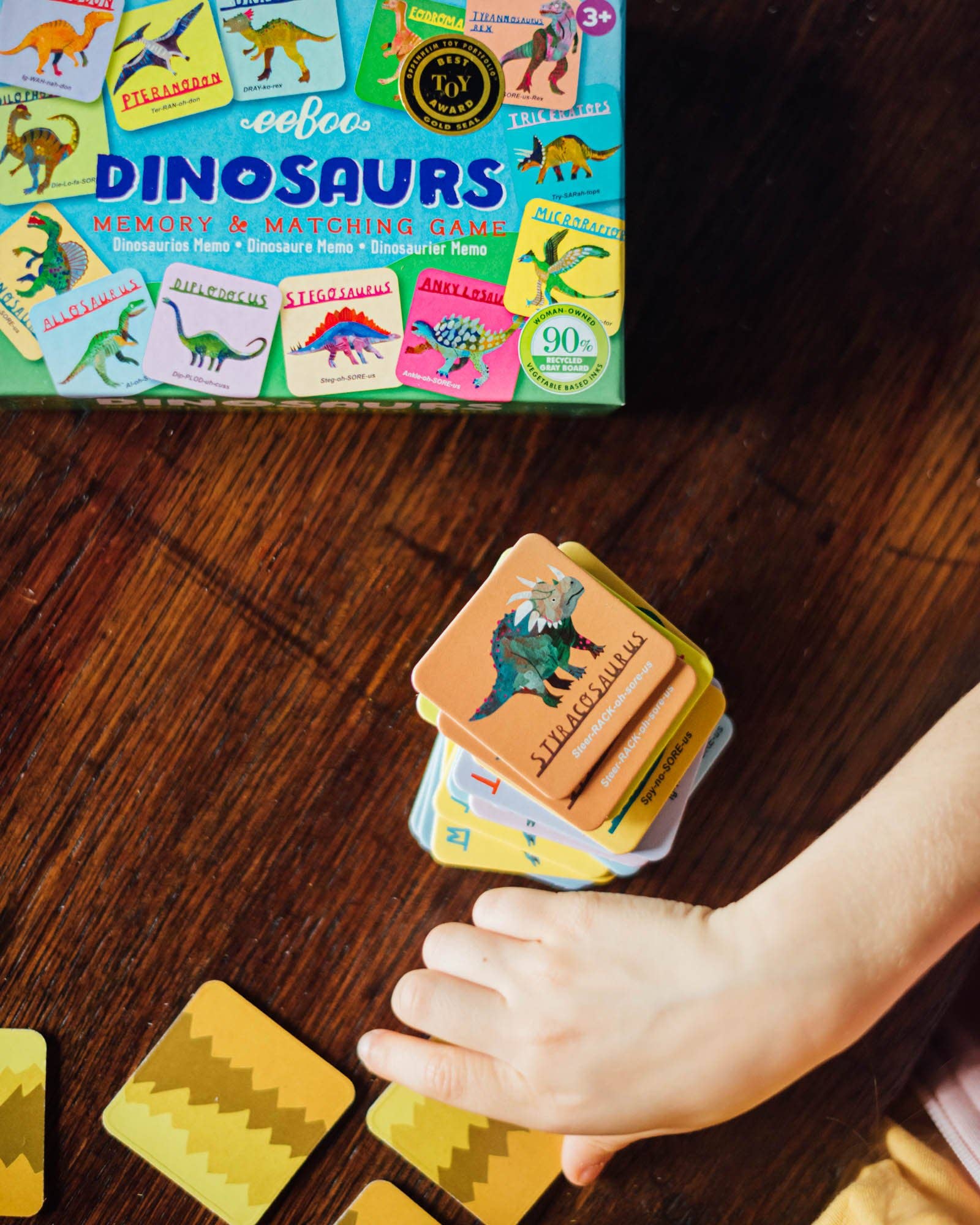 eeBoo - Wholesale Brain Game - Kids - Dinosaurs Little Memory & Matching Game3
