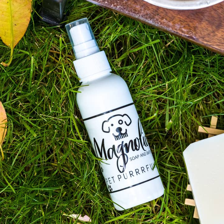 Spray coccole per animali domestici per la vendita all'ingrosso da parte di Magnolia Soap & Bath Co