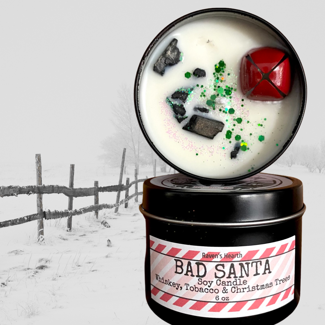 Raven’s Hearth – Großhandel Kerze im Glas / gefüllte Kerze – Bad Santa Candle | Frecher Weihnachtsduft | Vegan 4