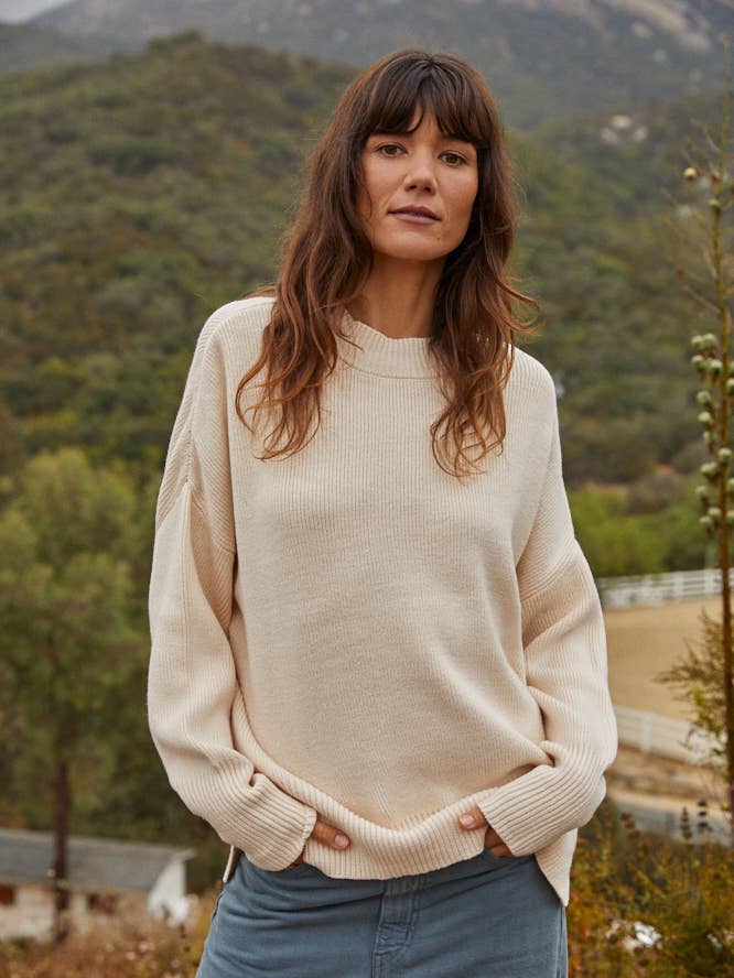 W1539 | Knit Long Sleeve High Neck Chunky Oversized Sweater for wholesale by By Together