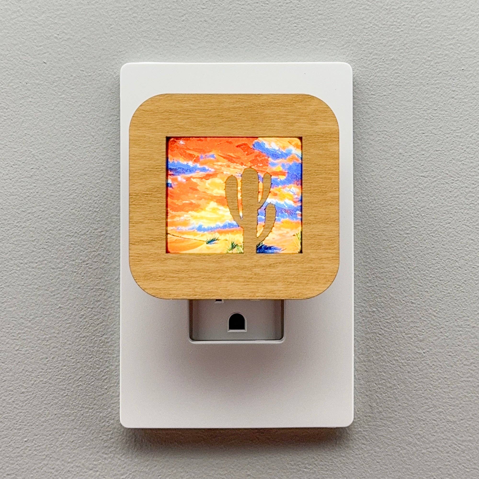 Swaplights Night Lights - Wholesale Night Light - Cactus and Desert Landscape Night Light0