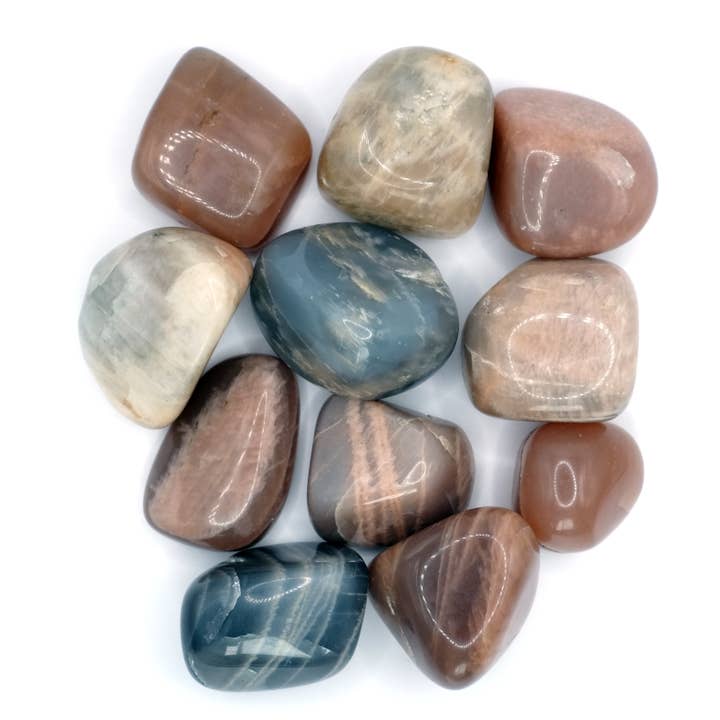 Tumbled moonstone – Quality A 20 to 30mm (200g lot) for wholesale by Marylise Mirabelli