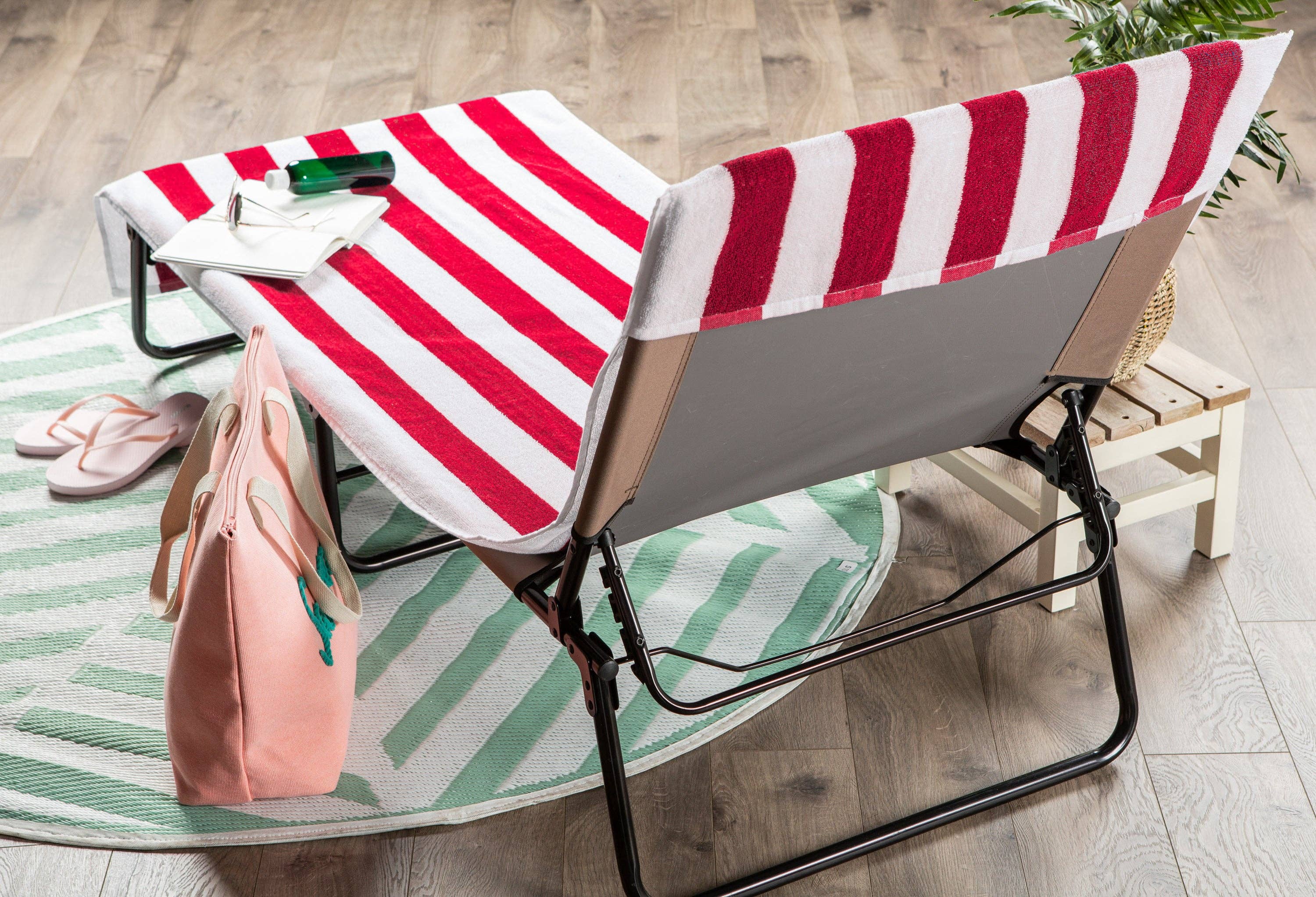 Welcome Home Unbeatable Deals - Wholesale Beach Towel - Red Stripe Lounge Chair with Beach Towel Top4