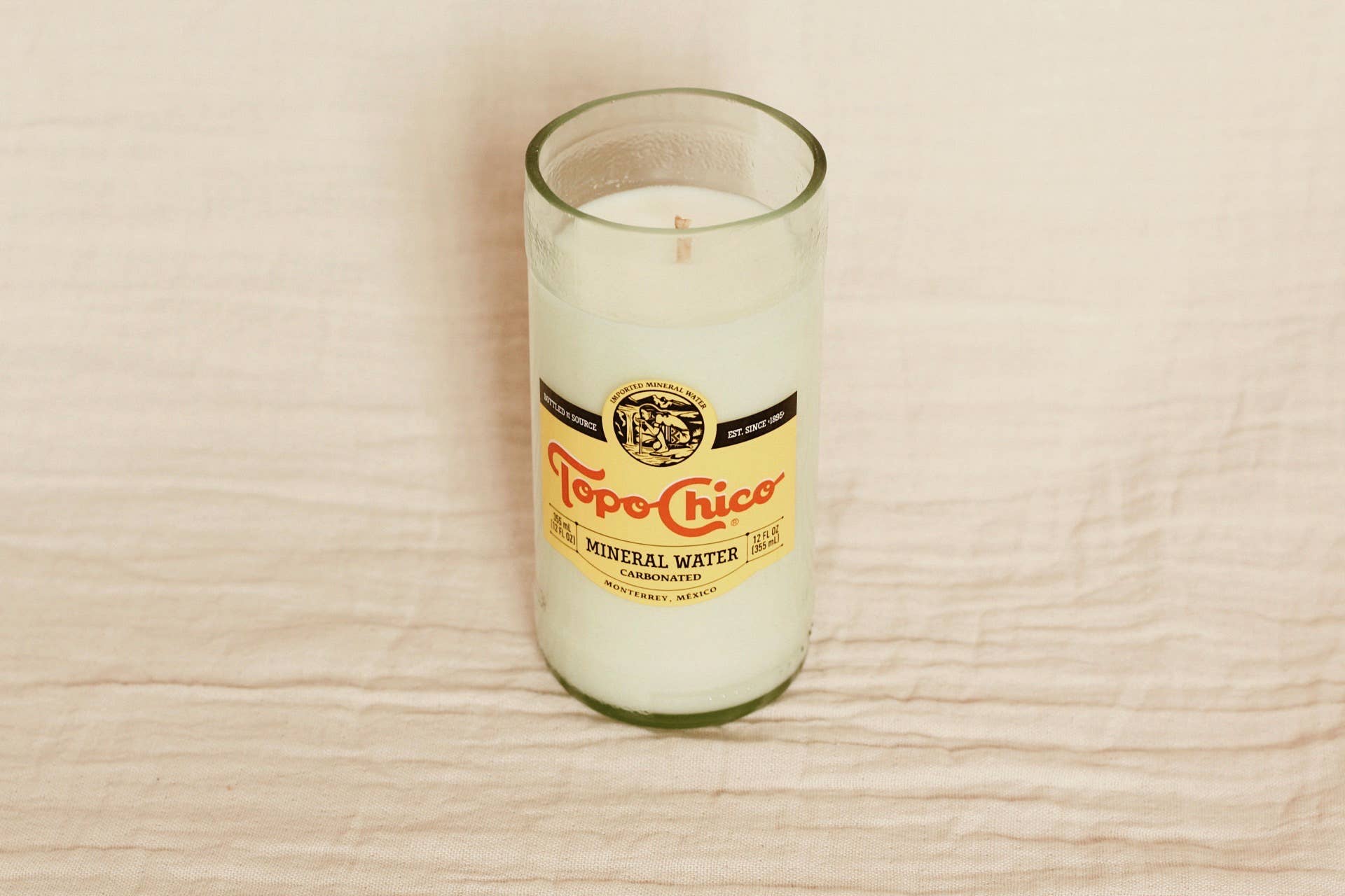 Project Happiness Candle Co. - Vente Bougie en bocal - Bougie en cire de soja parfumée aux agrumes tropicaux Topo Chico - 8oz14