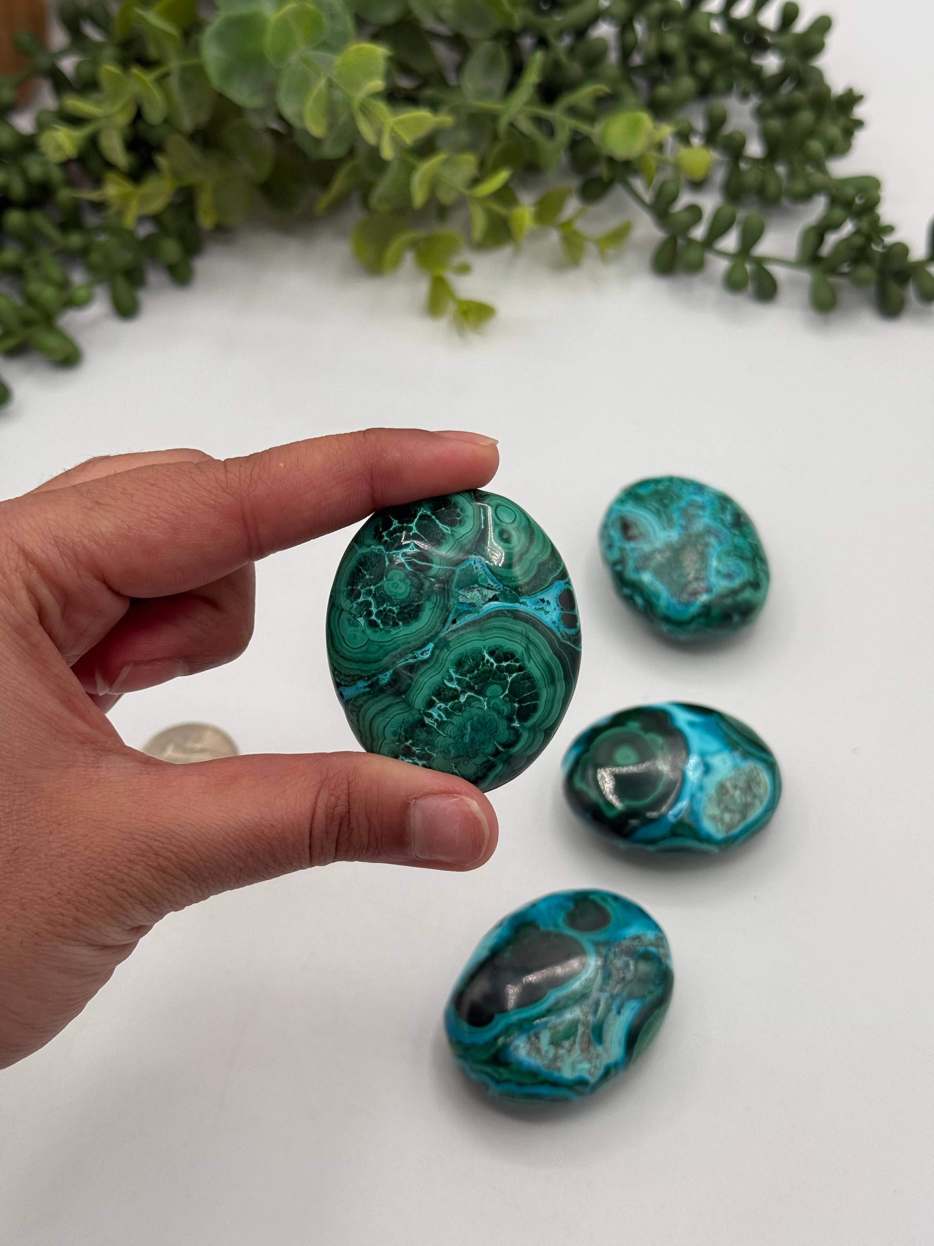 Meraki Gemstones – wholesale Spiritual stone/crystal – Chrysocolla Malachite Palm Stones 50x40x20mm4