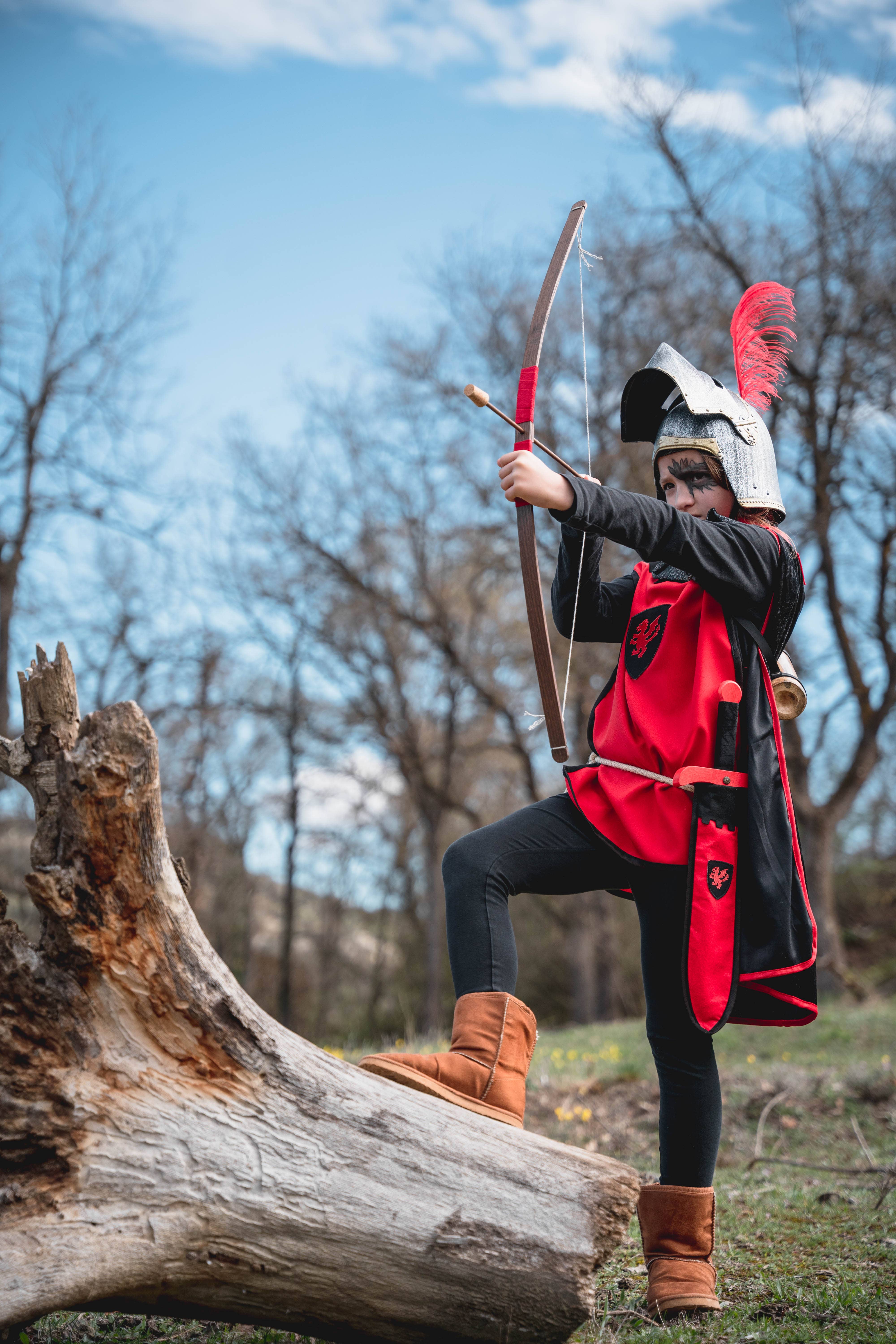 KALID MEDIEVAL – wholesale Costume – Child – DOG FACE HELMET + FEATHER - ST937F11