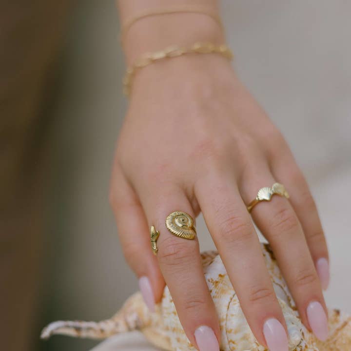 Malia The Label - Wholesale Link & Chain Bracelet - Delta Bracelet3