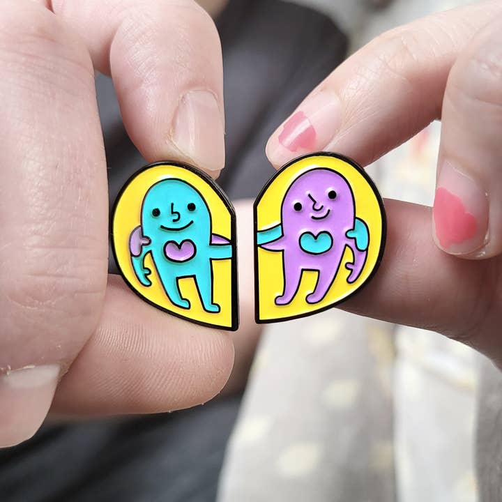 Chika Ando Illustration - Wholesale Lapel Pin/Button - Buddy Pins - A Cute Pair Of Enamel Pins11