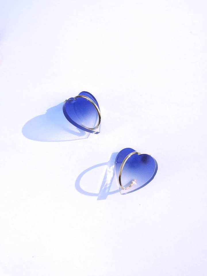 Boucles d'oreilles La coeur dégradé pour la vente par HELMUT PARIS