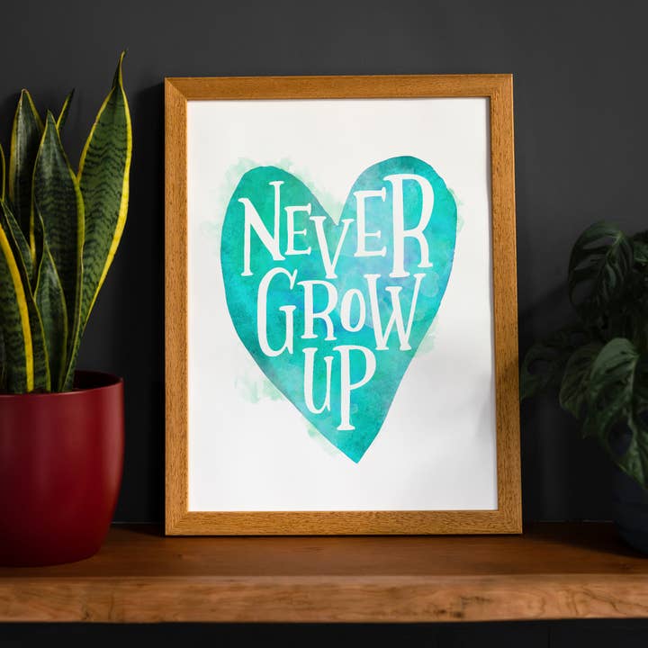 Never Grow Up Type Cœur Imprimé Bleu pour la vente par Ink & Drop