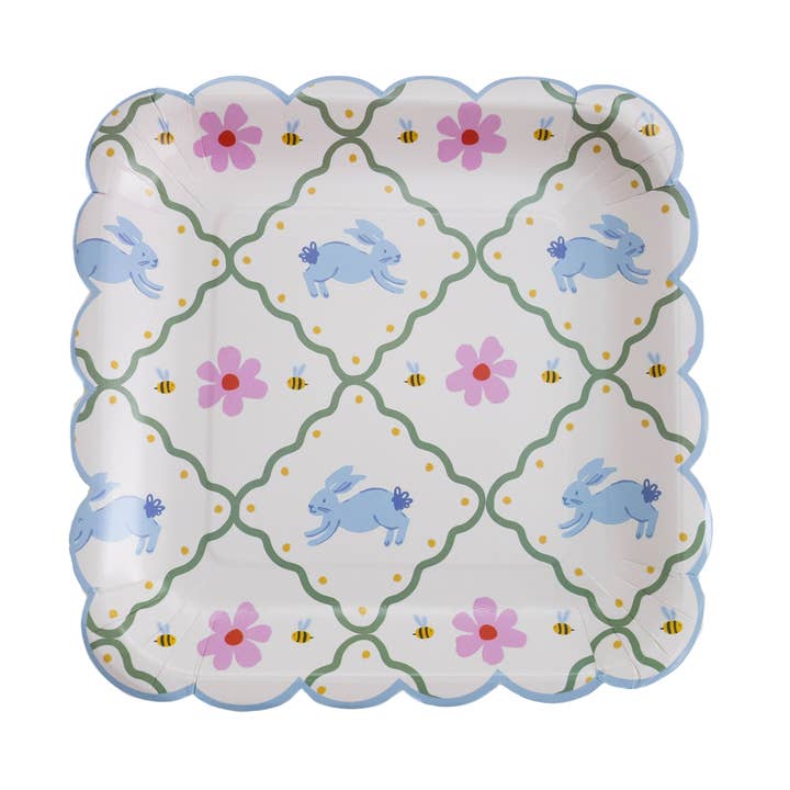 Assiettes festonnées de jardin de Pâques pour la vente par Festive Fun Co.