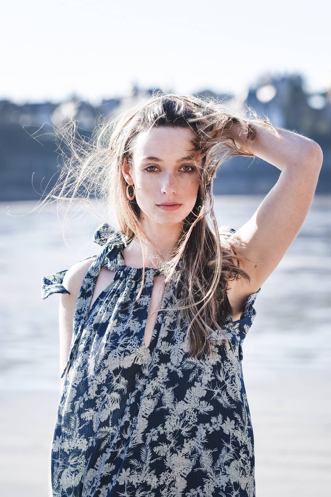 myaghri - Vendita all'ingrosso Vestito - Donna - Abito Zephyr con motivo a palme in tessuto leggermente goffrato1