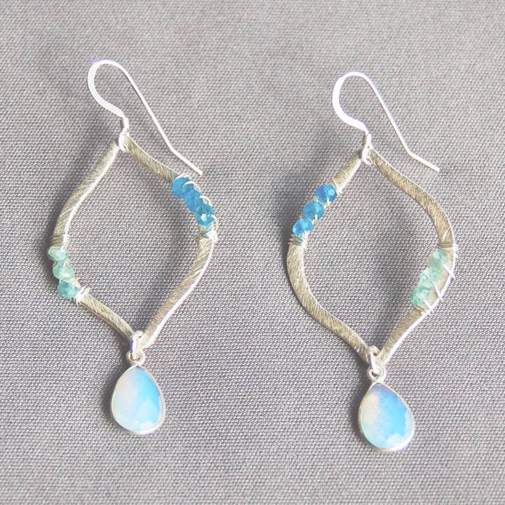 Boucles d'oreilles Marquise Apatite Waterfall pour la vente par Gillian Inspired Designs