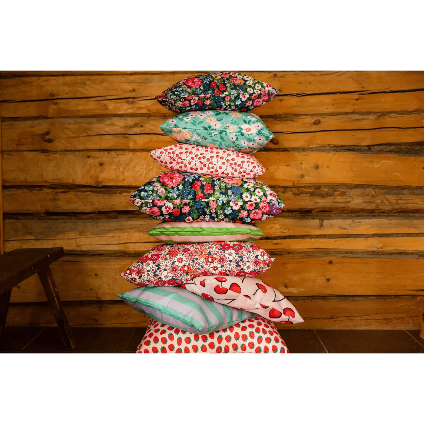 Lempi Lifestyle – Großhandel Zierkissenbezug – Lempi Mint Flower Kissenbezug I 50x50 cm1