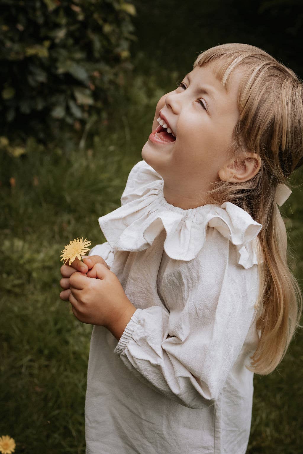 Annie & Charles – wholesale T-shirt – Kids – Annie & Charles® LISA linen blouse with collar7