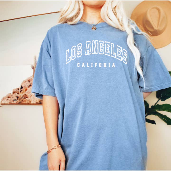 Shamaim - Venta al por mayor Camiseta serigrafiada - Mujer - Camiseta estampada teñida en prenda LOS ÁNGELES CALIFORNIA1