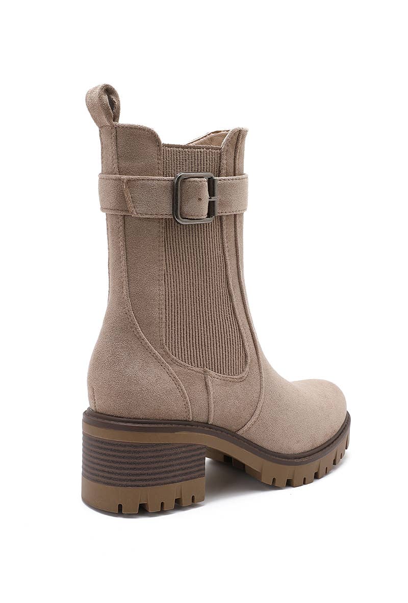 Joia Paris - Wholesale Boots - Women's - Block heel boots with sturdy lug sole WZ-11018