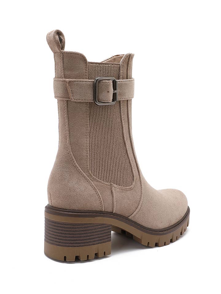 Joia Paris - Wholesale Boots - Women's - Block heel boots with sturdy lug sole WZ-11018