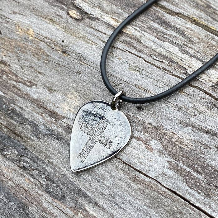 Forgiven Jewelry – wholesale Pendant/charm necklace – Cross Gunmetal Guitar Pick Necklace4