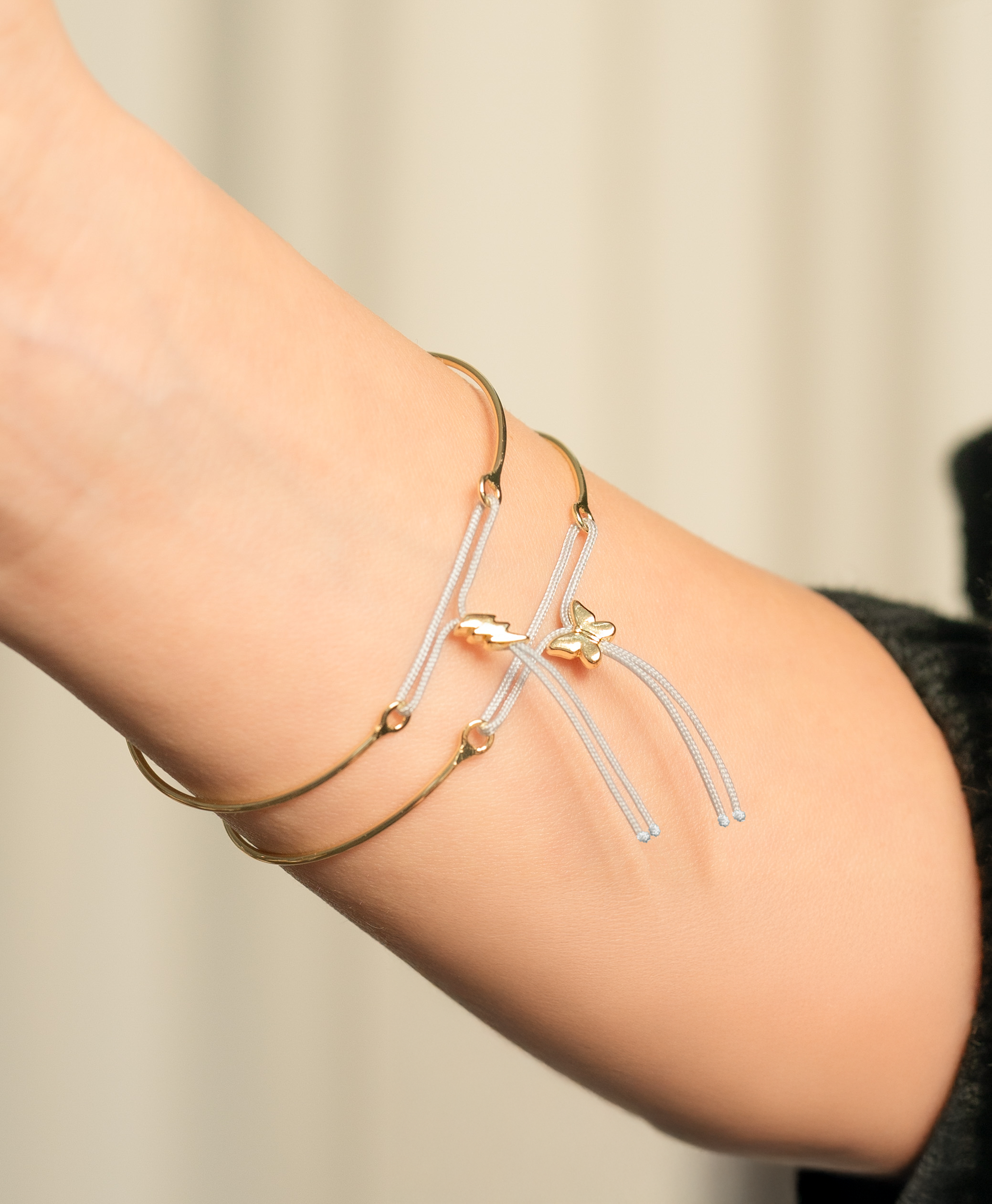 Lucky Feather – Engroshandel Armbånd med vedhæng – Reminder-armbåndssammensætning - 4 stk. af 8 forskellige designs - 32 stk. i alt (uden display)2