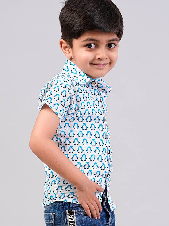 Halbarmhemden mit Pinguin-Aufdruck für Jungen für den Großhandel von Riddhi Siddhi