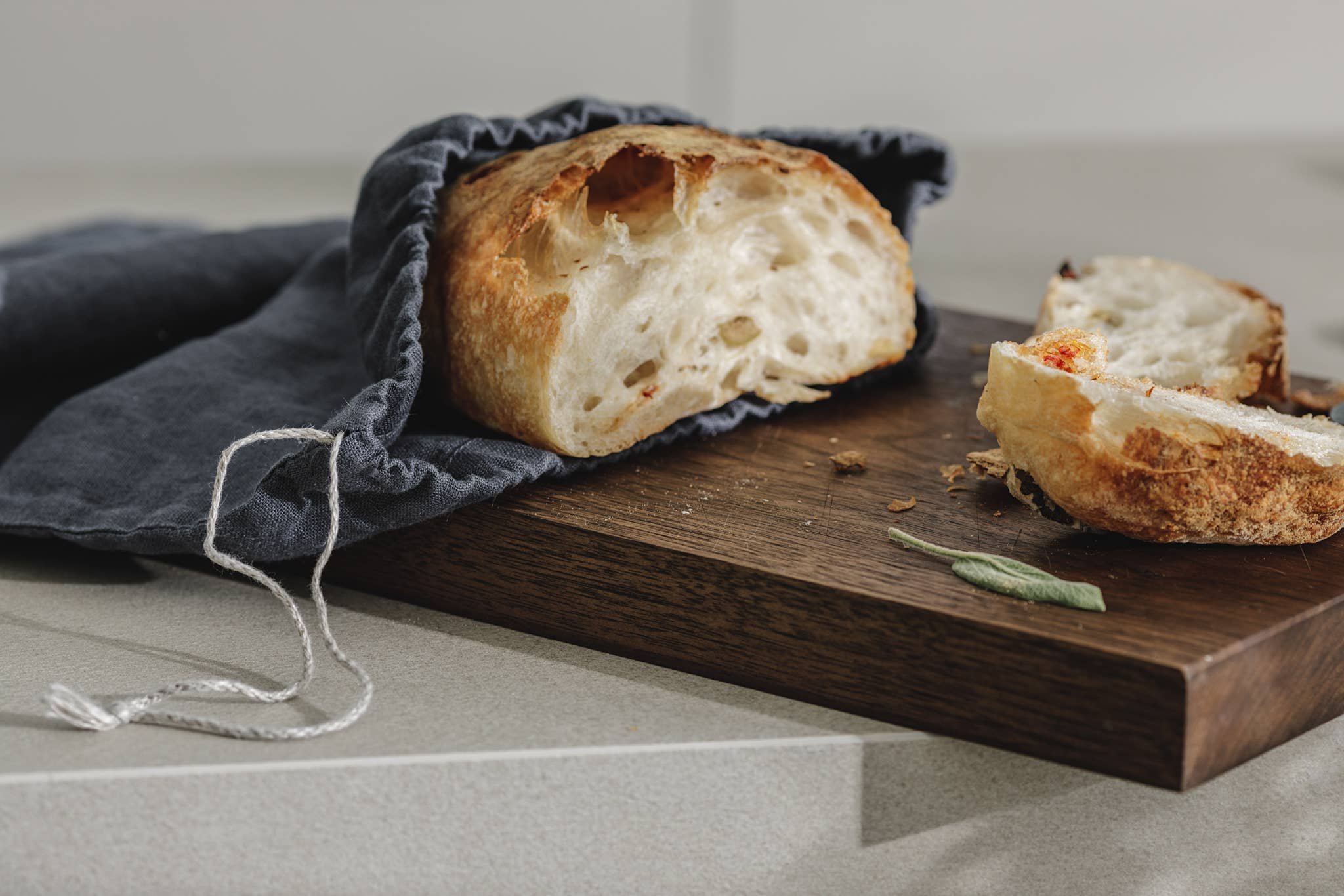 dodesign - Wholesale Food Storage Wrap/Bag - Bread keeping bag / Midnight / Large (30x40cm), 100% linen4