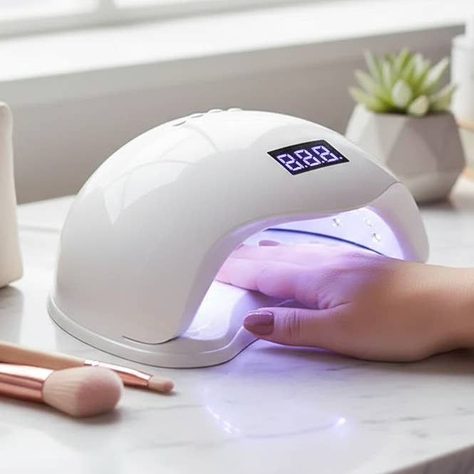 Nail LED Lamp for wholesale by Delune