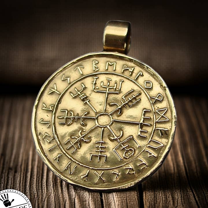 Pingente Vegvisir - Bússola Viking Esculpida à Mão por atacado de Vis a Vis Jewelry