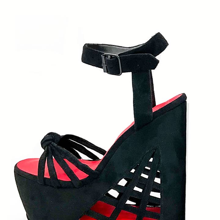 Webula Wedge and other Purchase Wholesale raffia wedge. Free Returns & Net 60 Terms on Faire trending on Faire.