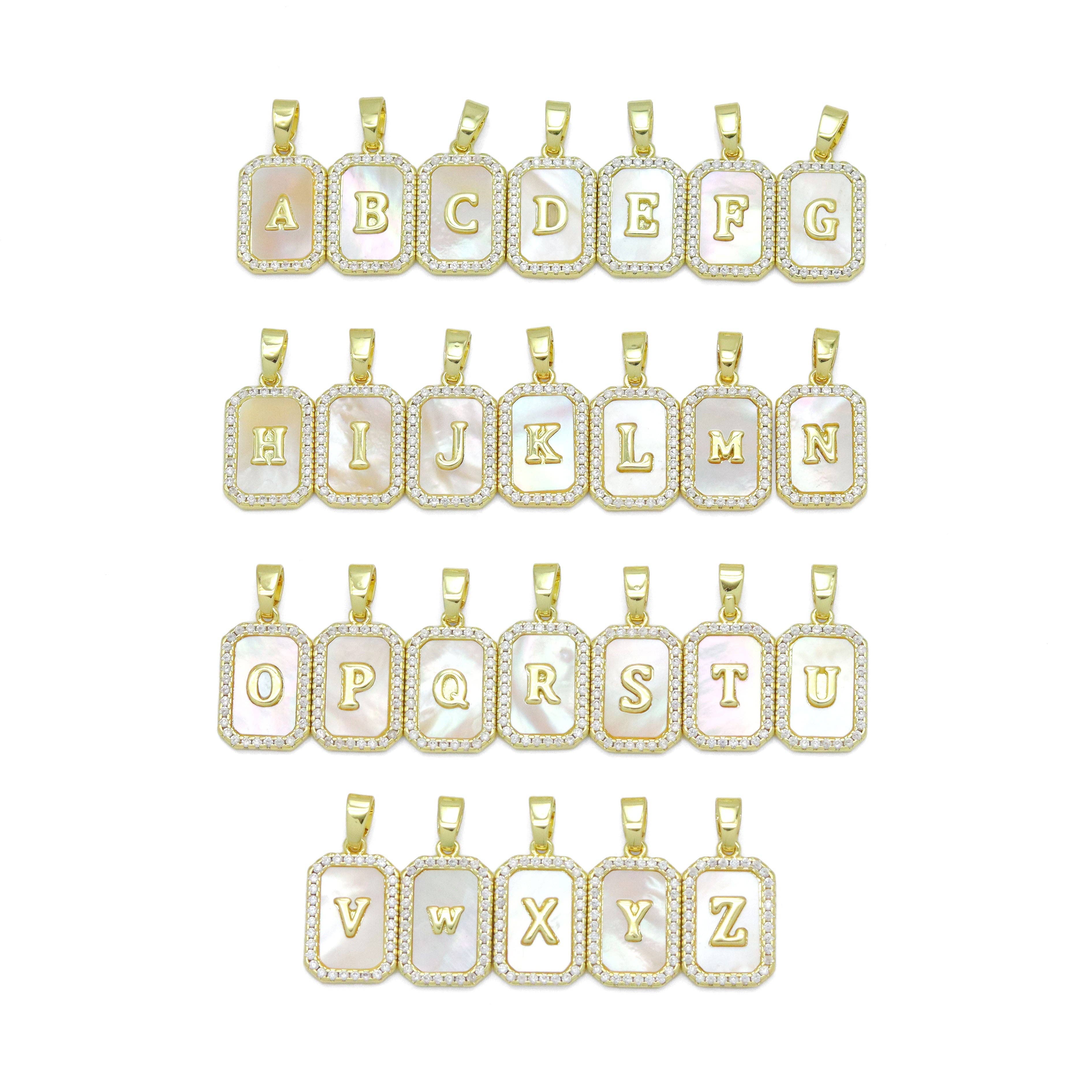 BestBeads&Beyond – Engroshandel Vedhæng/charm – Charme med guld rektangelinitial og bogstav, alfabetnavnebogstav, SKU#LX7170