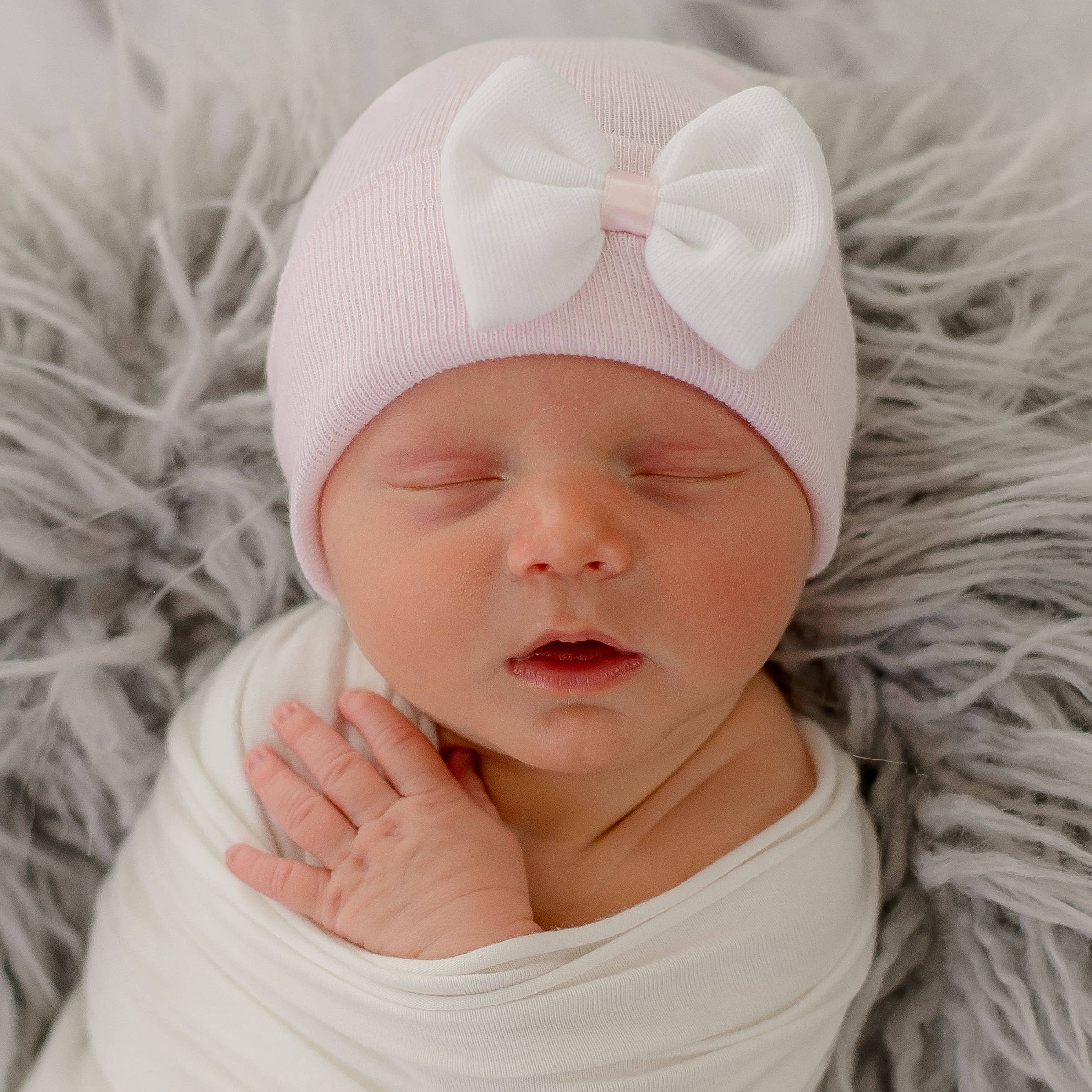 www.ilybean.com - Wholesale Newborn/Knit Hat - Baby - White, Pink, or Red Hat Mini Bow Newborn Girl Hospital Hat0