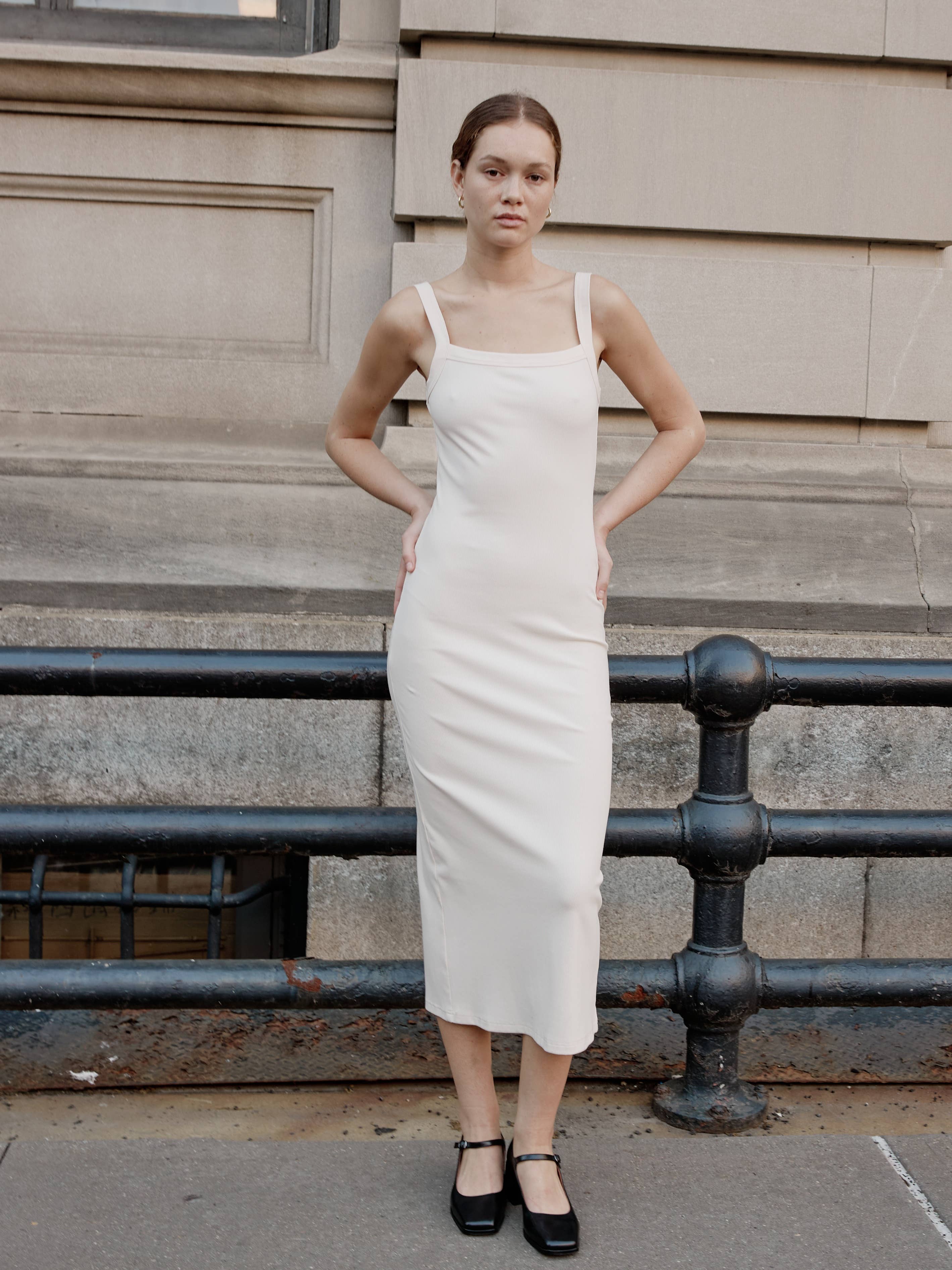 MOD REF - Vendita all'ingrosso Vestito - Donna - Abito The Marlow | Abito aderente a costine13