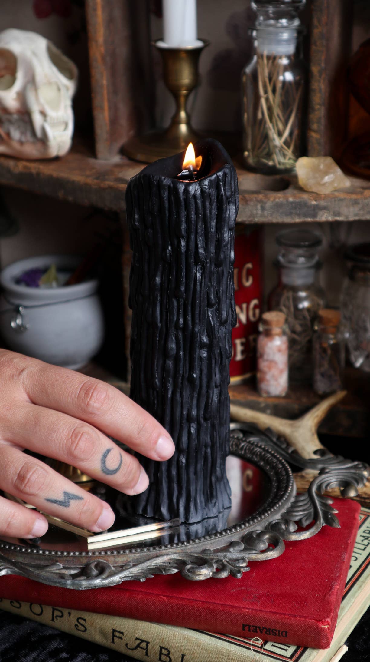 Drop Dead Candles – wholesale Pillar candle – Drip Pillar Candle / Black Tall Witchy Drip Pillar9