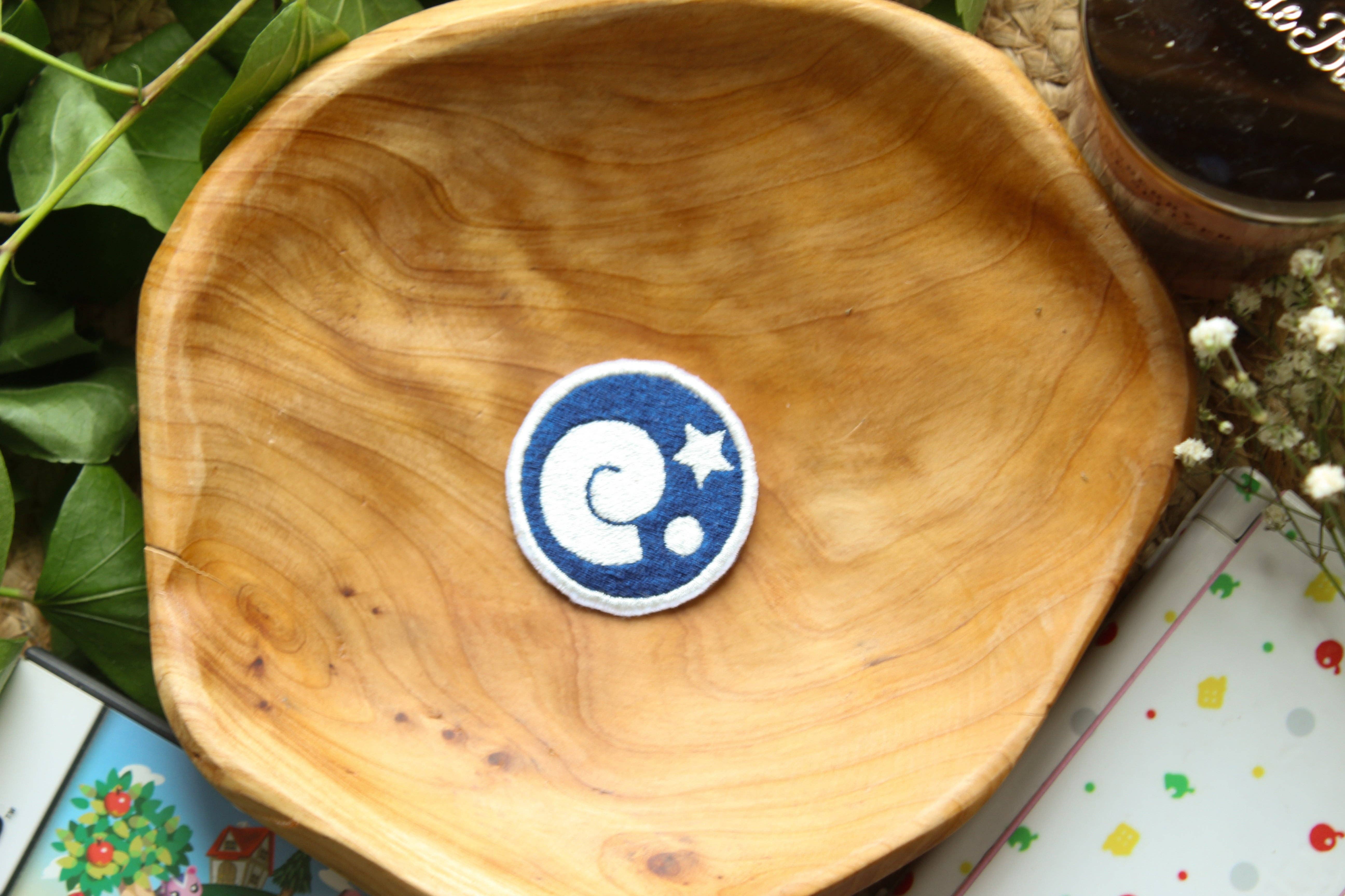 Mamukeeto – Großhandel Aufnäher – Animal Crossing Bestickte Bügelaufnäher | 2" x 2"2