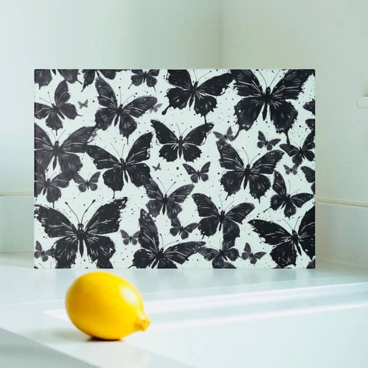 Tábua de Corte e Servir Borboleta Abstrata por atacado de Resinate By KS / by KRISTIN SMITH