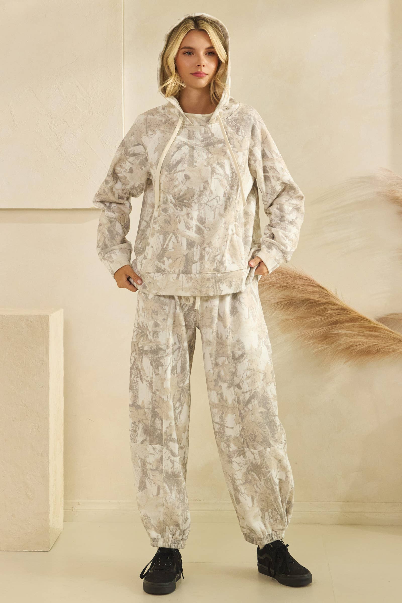 Veveret - Wholesale Hoodie - Women's - Printed French Terry Hoodie57