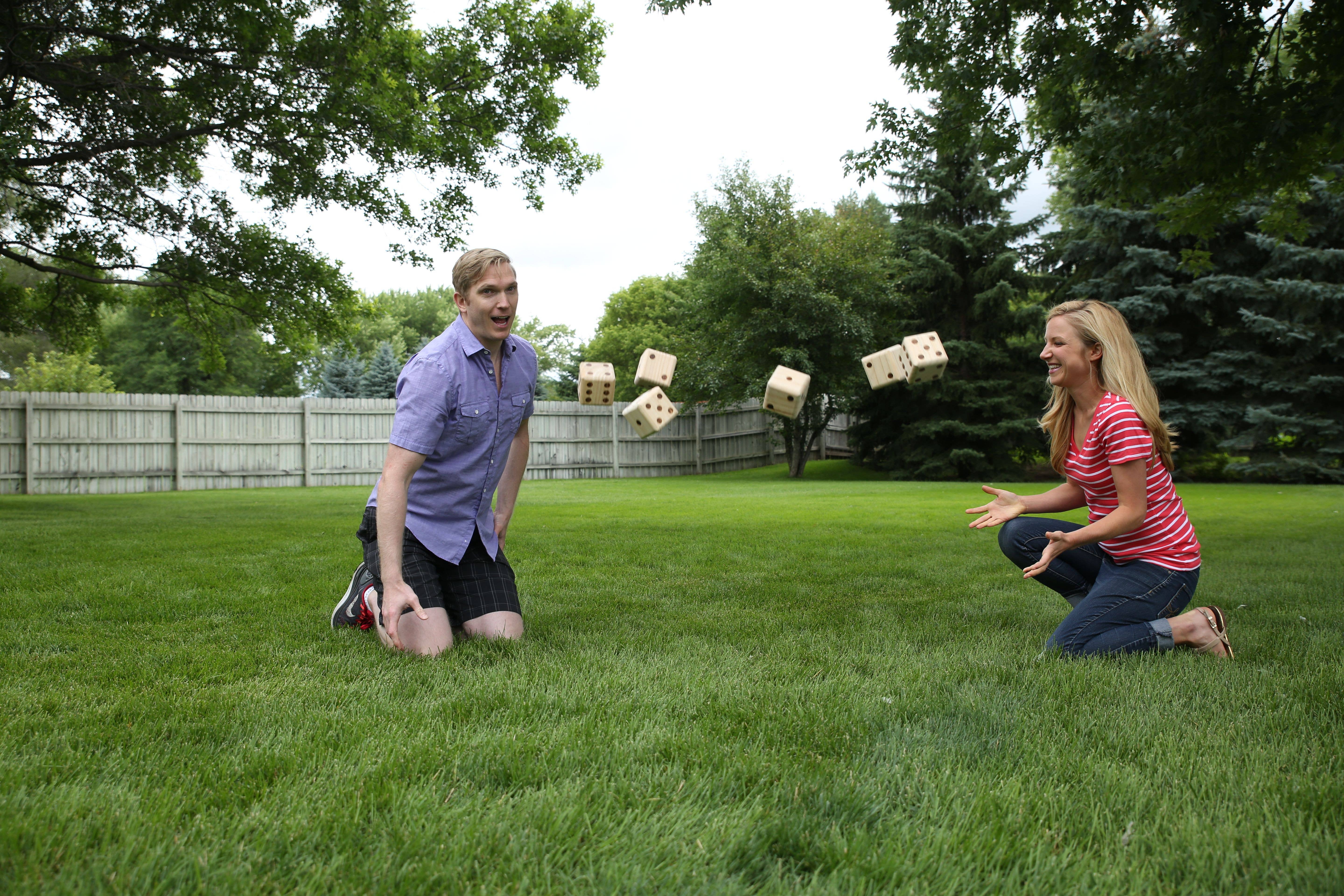 Yard Games – Engroshandel Terninger – Kæmpestore træterninger til udendørs spil7