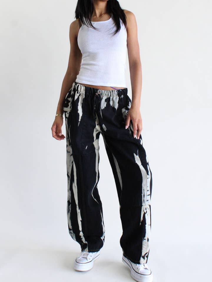 American Recycled Clothing – Großhandel Hose – Damen – Denim-Hose mit Bleach-Spritzern und elastischem Bund – Eco-Bundle2