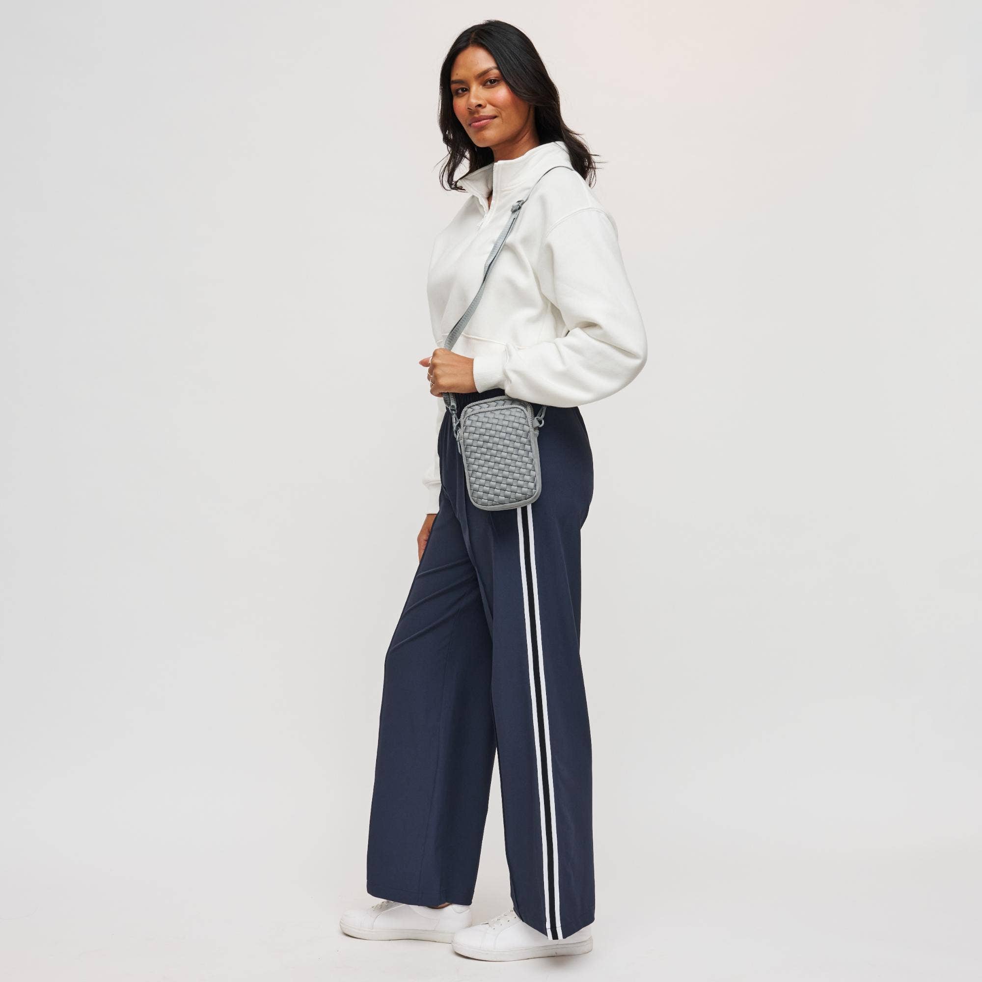 Sol and Selene - Vendita all'ingrosso Borsa a tracolla - Donna - Divide & Conquer Borsa a Tracolla in Neoprene Intrecciato26