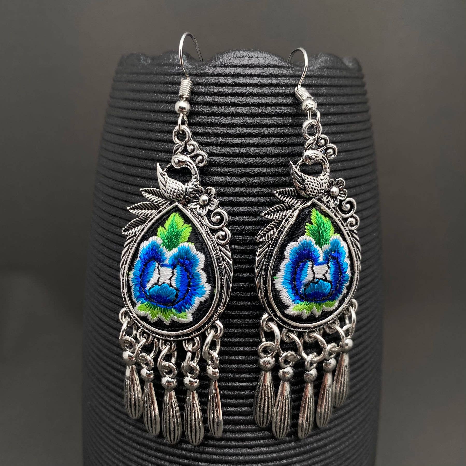 Mio Queena – wholesale Dangle earrings – Multi-style Vintage Woven Flower Pattern Ethnic Style Earrings26