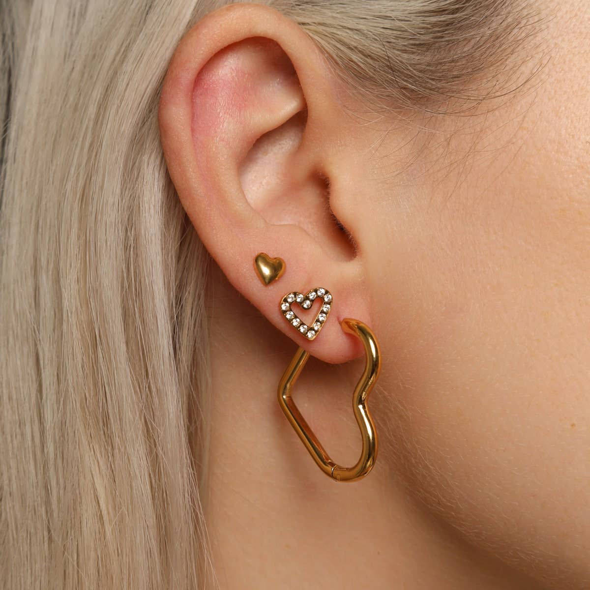 Schmuckgroßhandel – Brincos de argola por atacado – Brincos Fancy Heart | banhados a ouro 18K1