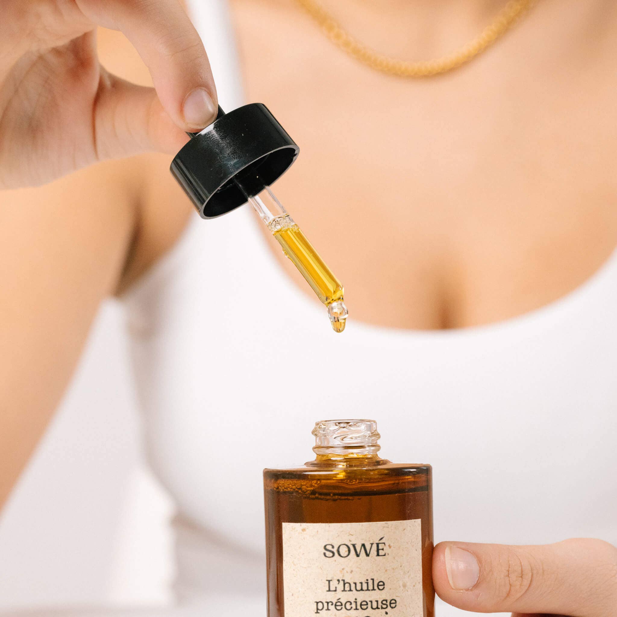 SOWE Botanic Lab - Wholesale Facial oil - The Precious Oil - Organic Anti-Aging and Antioxidant Serum3