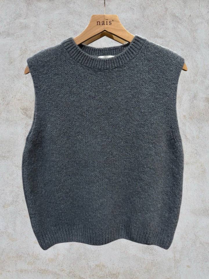 NAÏS PARIS - Wholesale Knit Sweater - Women's - Round neck sleeveless sweater in kid mohair and wool9