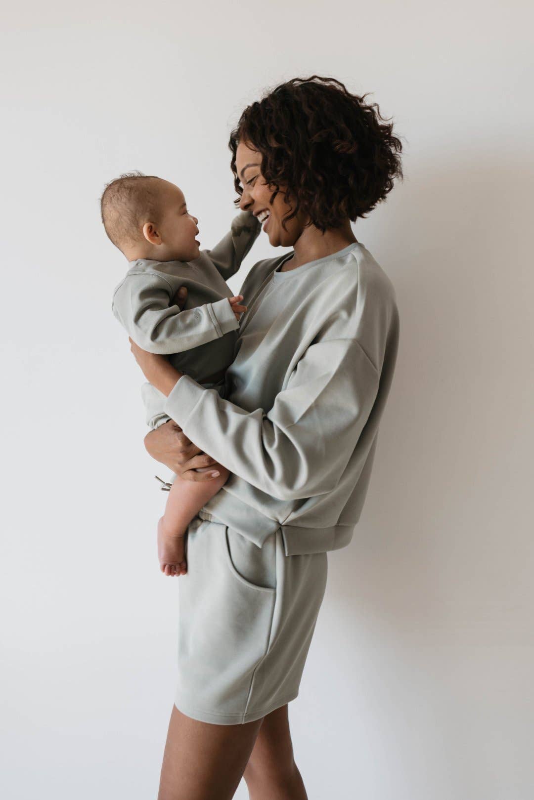 The Match Me Boutique - Wholesale Sweatshirt - Women's - Adult Crop Sweatshirt2