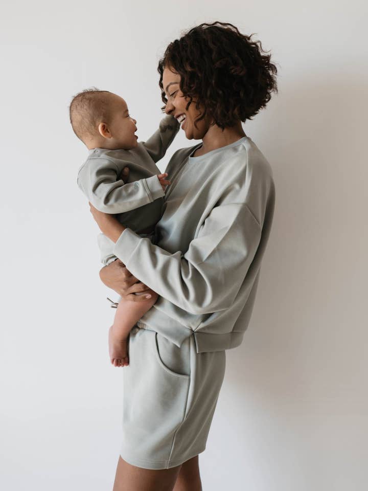 The Match Me Boutique - Wholesale Sweatshirt - Women's - Adult Crop Sweatshirt2