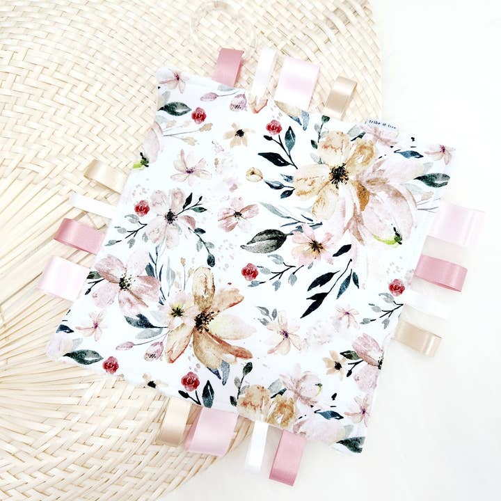 Ribbon Taggy Comforter Fern for wholesale by Tribe of Five