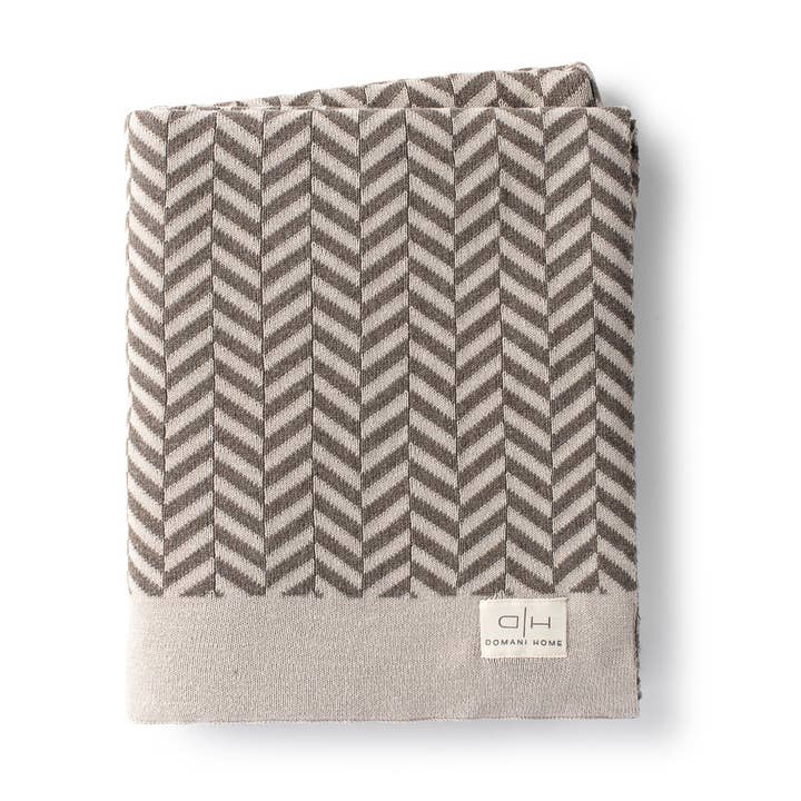 Plaid à chevrons DH Zima Taupe pour la vente par Domani Home