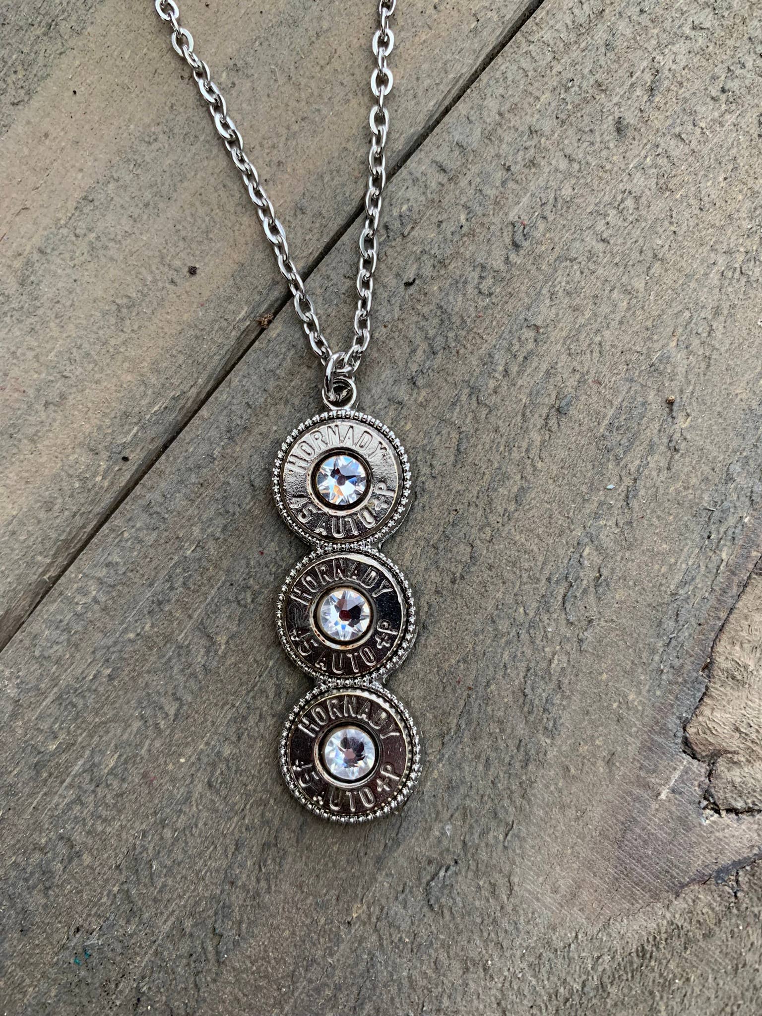 Jill's Jewels - Vente Colliers à pendentif - Collier en argent triple 45 Auto Bullet1