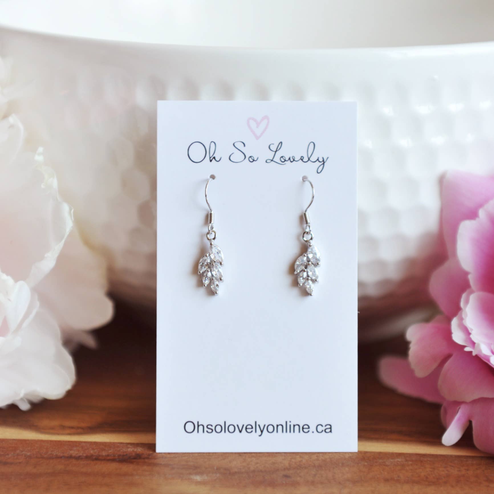Oh So Lovely – wholesale Dangle earrings – PAISLEY Stunning baby crystal vine earrings4