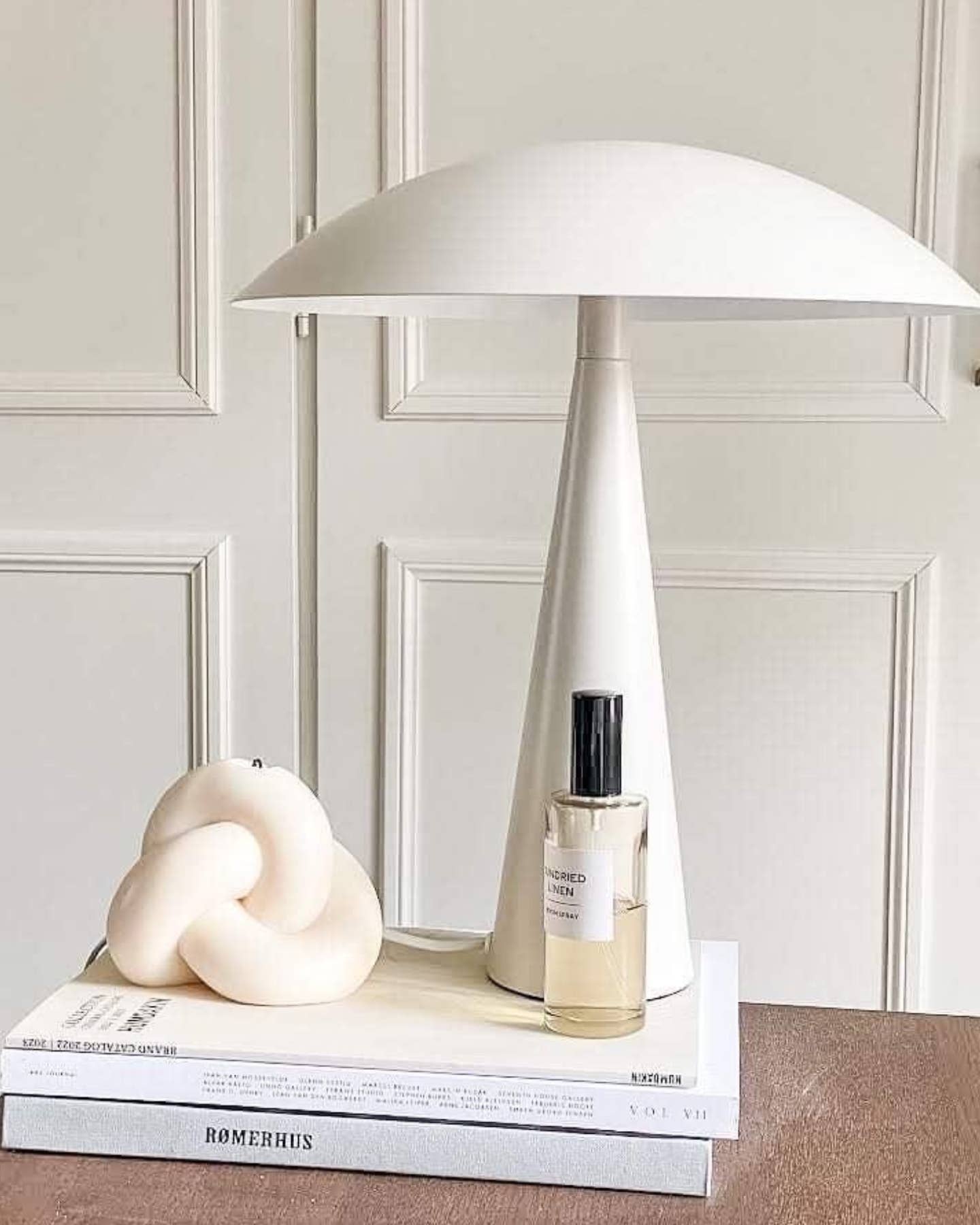 Candle Copenhagen - Wholesale Tapered Candle/Candlestick - KNOT